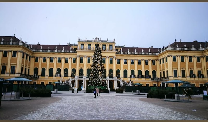 Photo 2 at Schönbrunn Palace in Wien