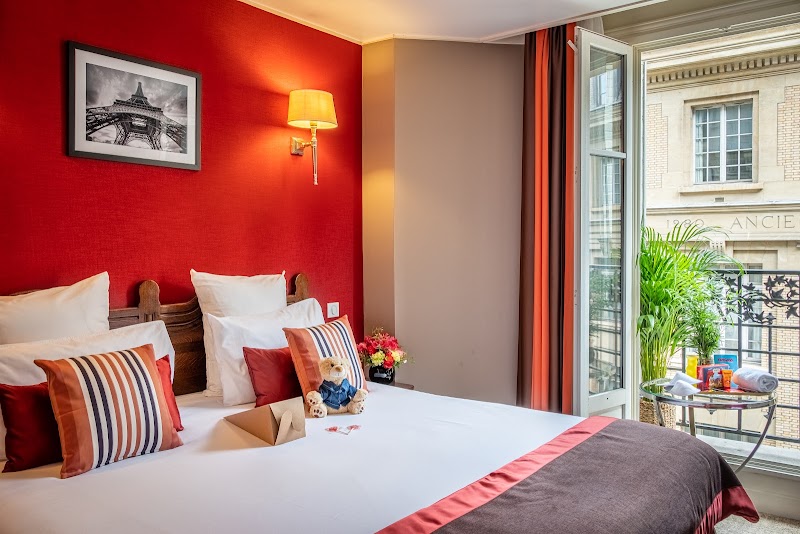 Photo 3 at Hôtel Trianon Rive Gauche in Paris