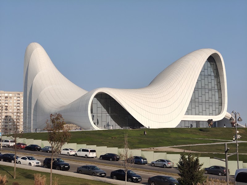 Photo 5 at Heydar Aliyev Center in Bakı