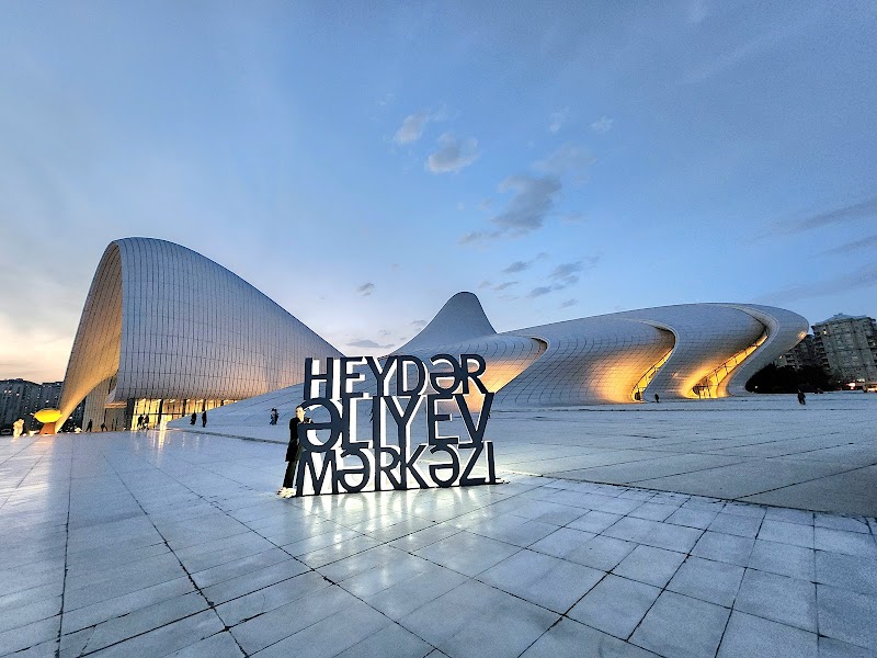 Photo 1 at Heydar Aliyev Center in Bakı