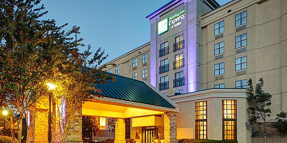 Holiday Inn Express & Suites Atlanta Buckhead by IHG in Atlanta