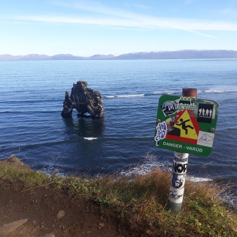 Photo 4 at Hvitserkur in 