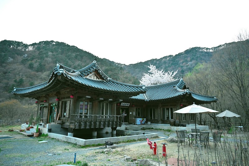 Tripitaka Koreana Depository (Janggyeong Panjeon) in Hapcheon