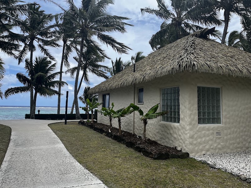 Motu Beachfront Art Villas in Takitumu District