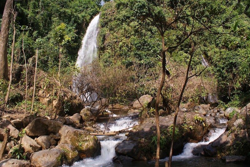 Photo 3 at Kaeng Nyui Waterfall in Vang Vieng