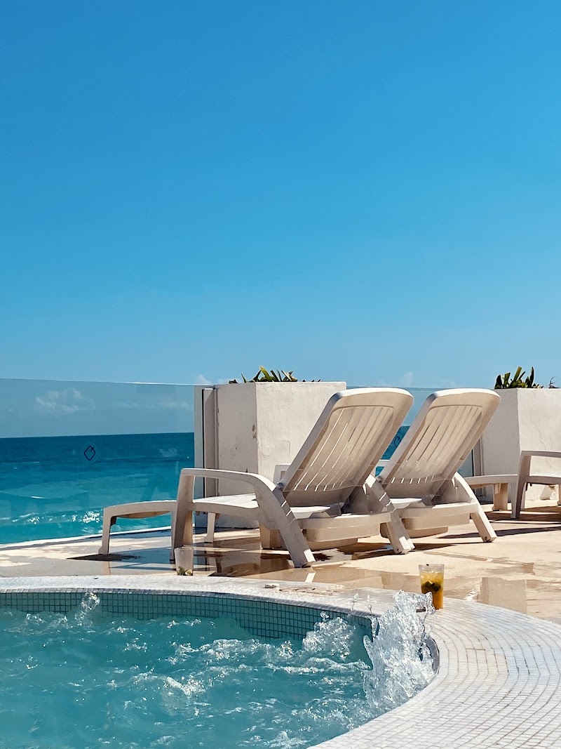 Photo 2 at Oleo Cancun Resort All Inclusive in Cancún