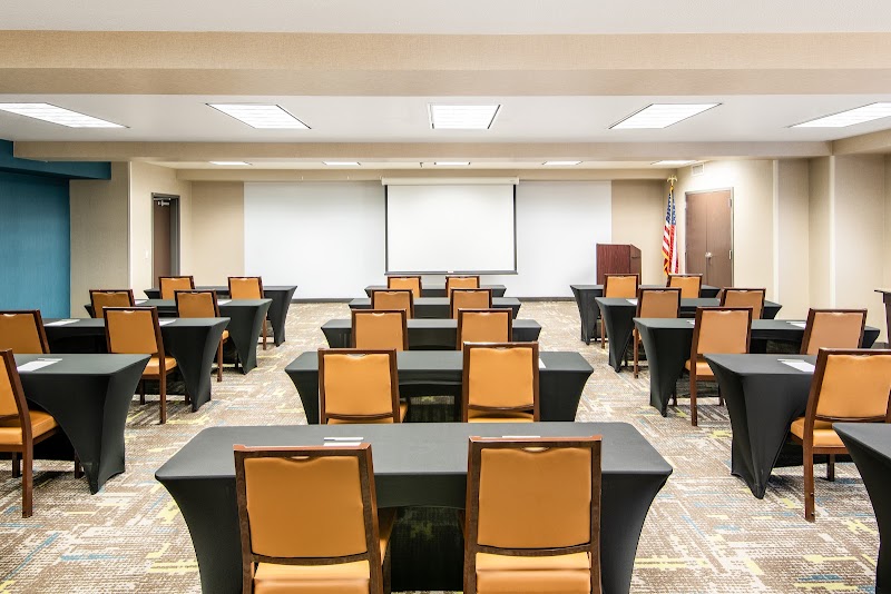 Photo 5 at Hampton Inn & Suites Las Vegas-Henderson in Henderson