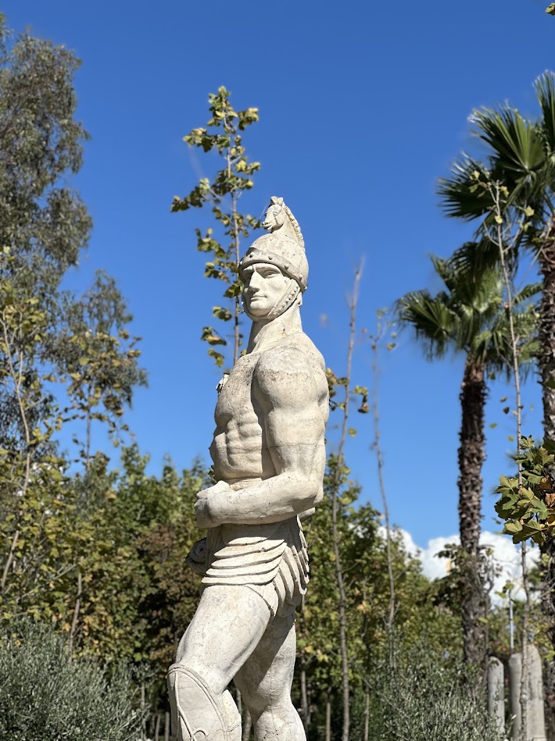 Photo 4 at Column monument in Durrës