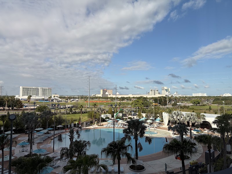 Universal Terra Luna Resort in Orlando