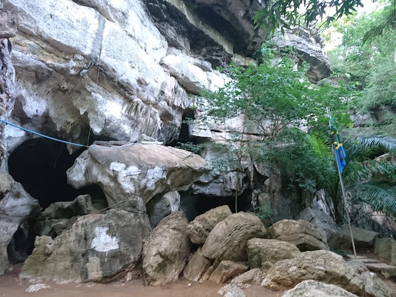 Photo 4 at Amboni Caves in 