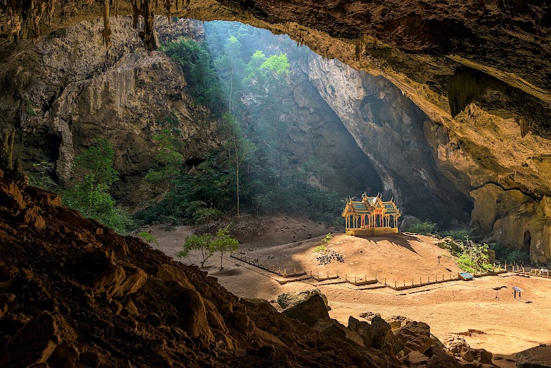 Khao Sam Roi Yot National Park in Khao Daeng