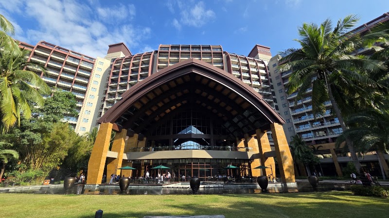 Hotel Pullman Oceanview Sanya Bay Resort & Spa in San Ya Shi