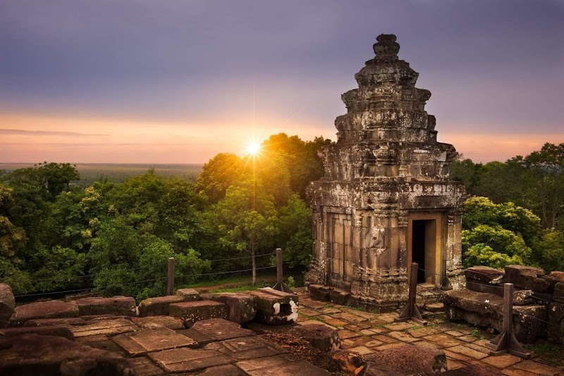 Phnom Bakheng Temple in ក្រុងសៀមរាប