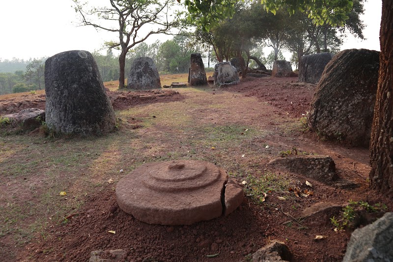 Photo 5 at Plain of Jars Site ທົ່ງໄຫຫີນ 2 ສະຖານທີ່ 2 in Nak Ho